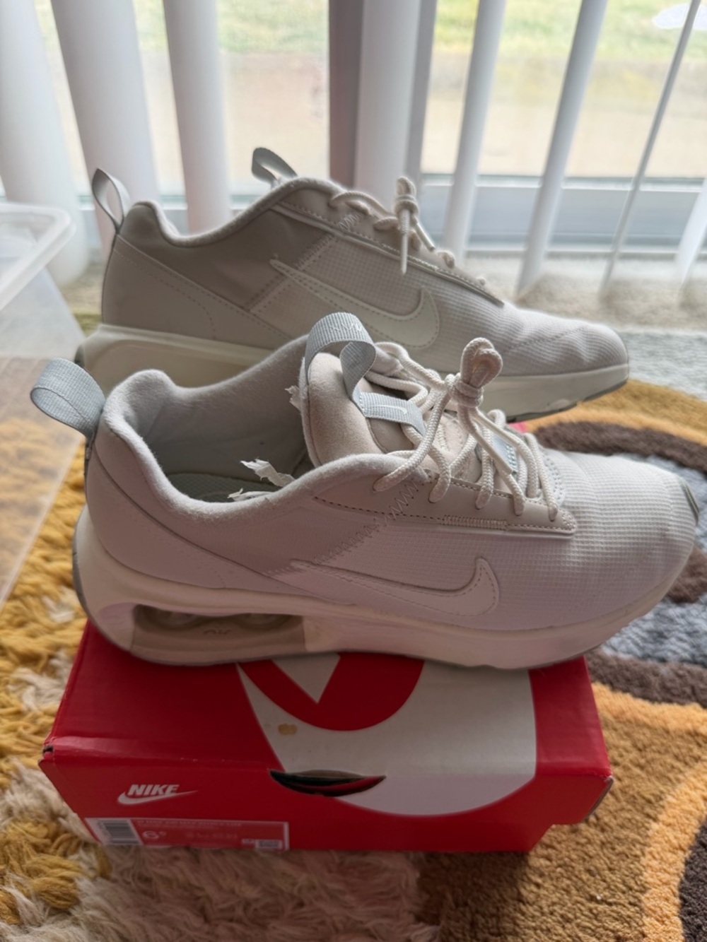 Nike White/Light Gray Air-Cushioned Casual Sneakers